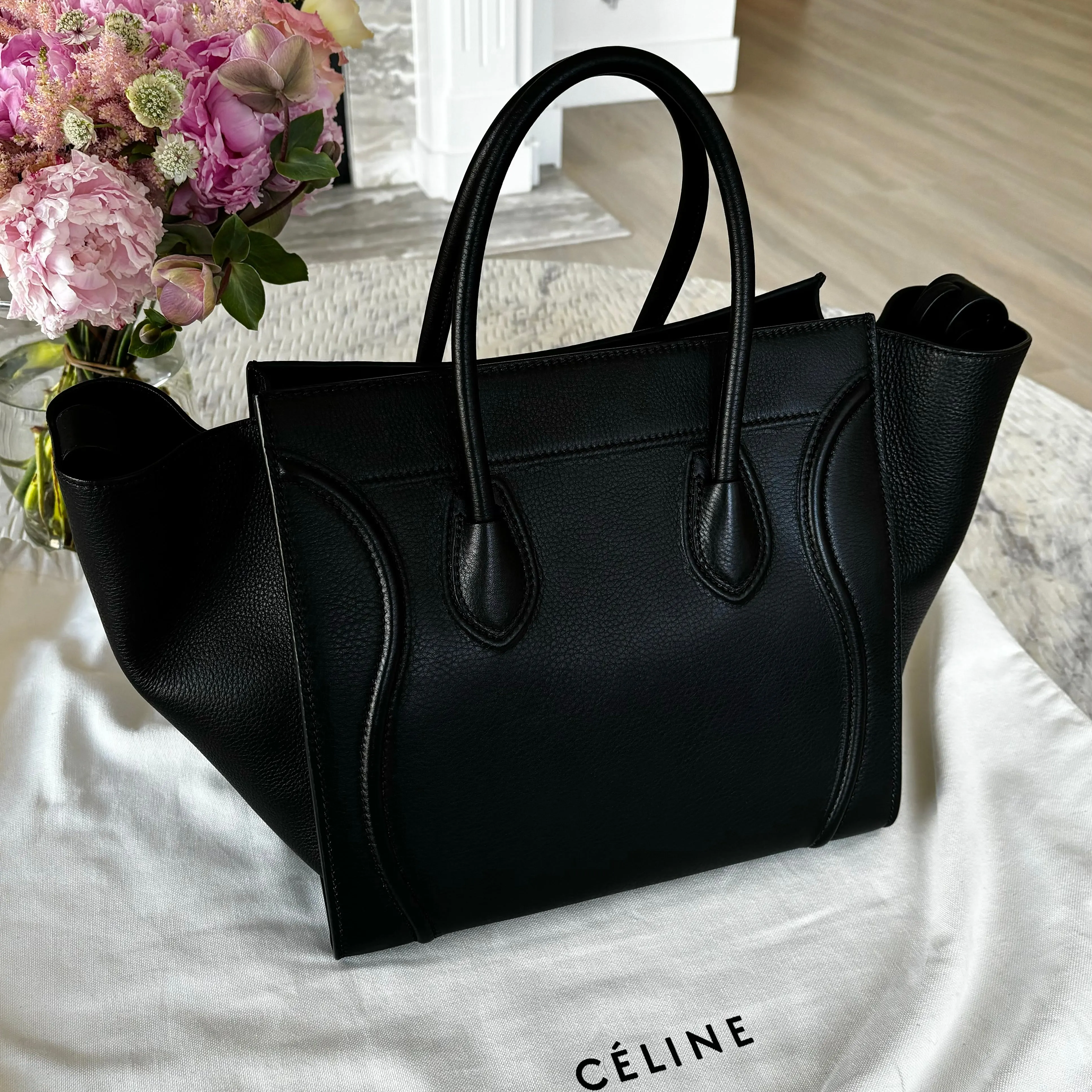 Celine Phantom Medium So Black Bag