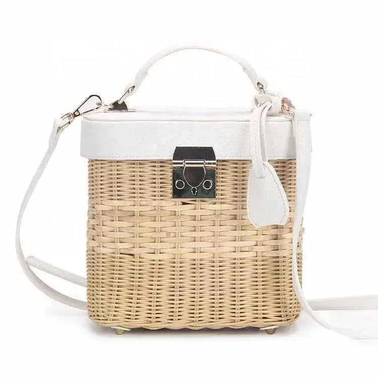 Crossbody Rattan Box