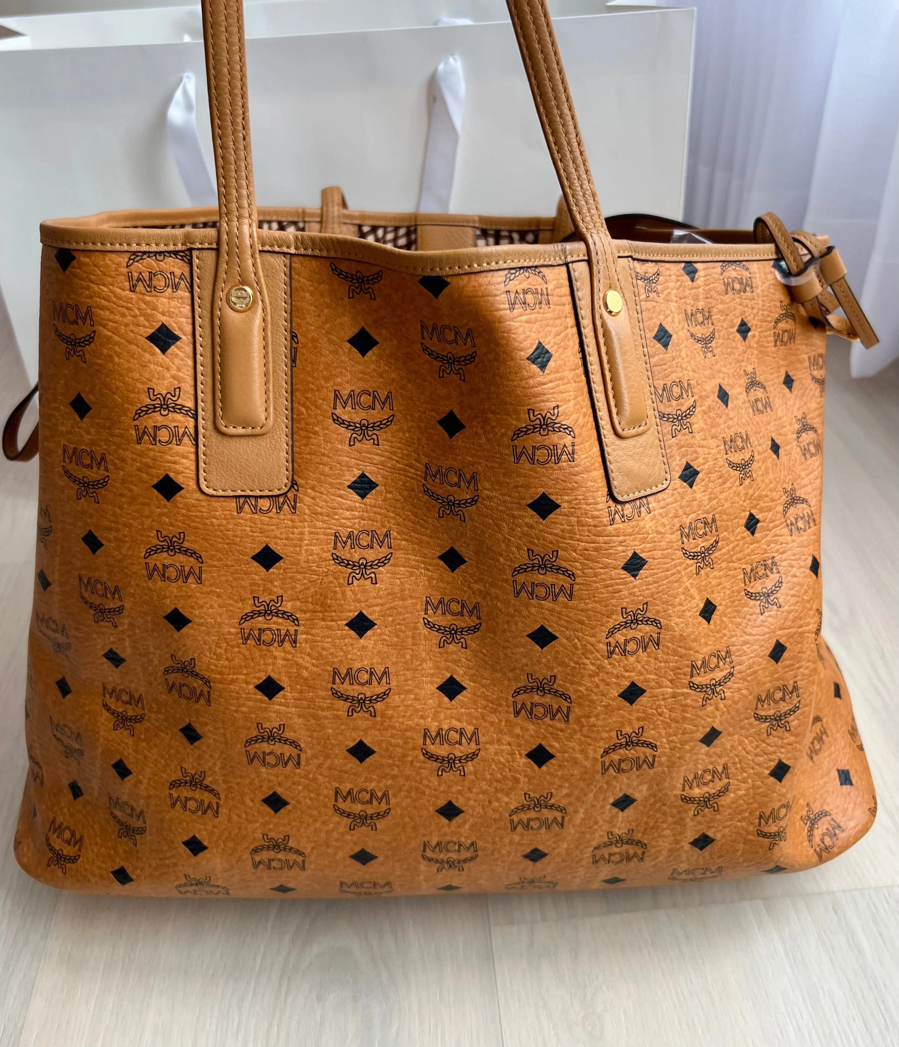 MCM Reversible Liz Shopper Bag