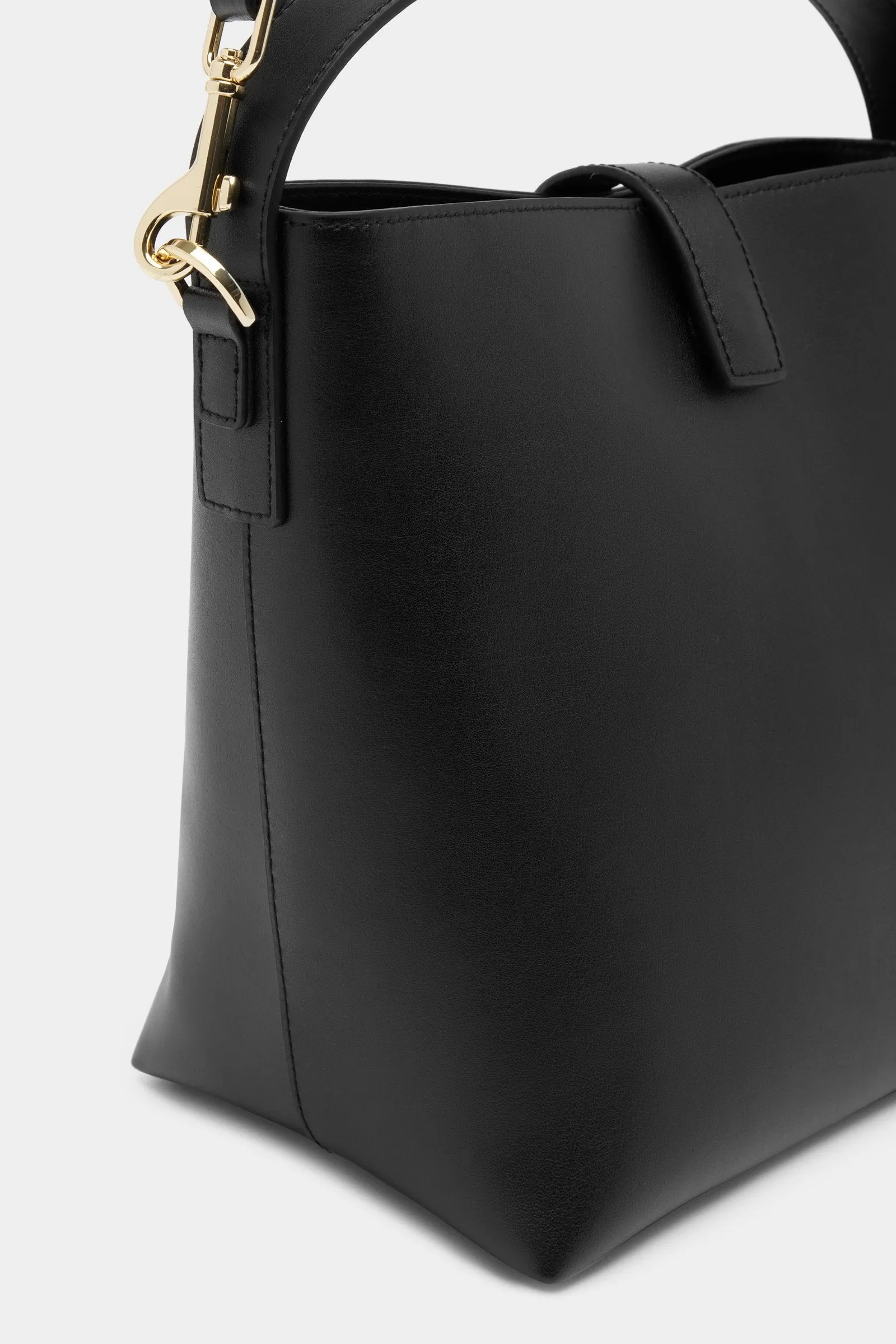 Penny Bucket Bag