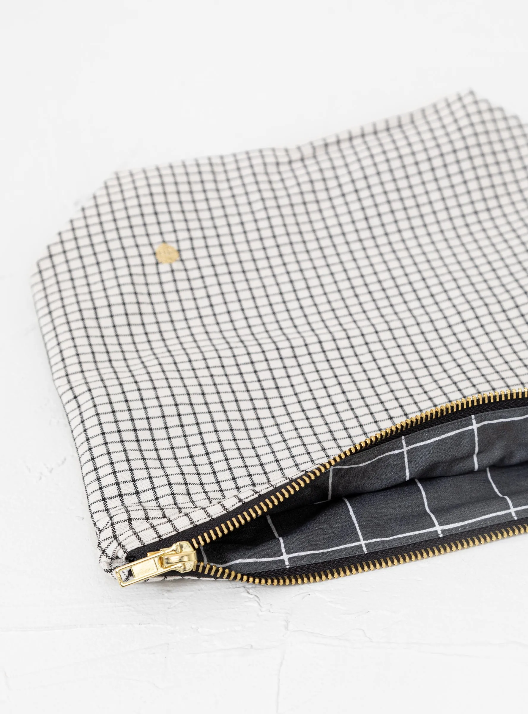 Toiletry Bag GM Black & White Check